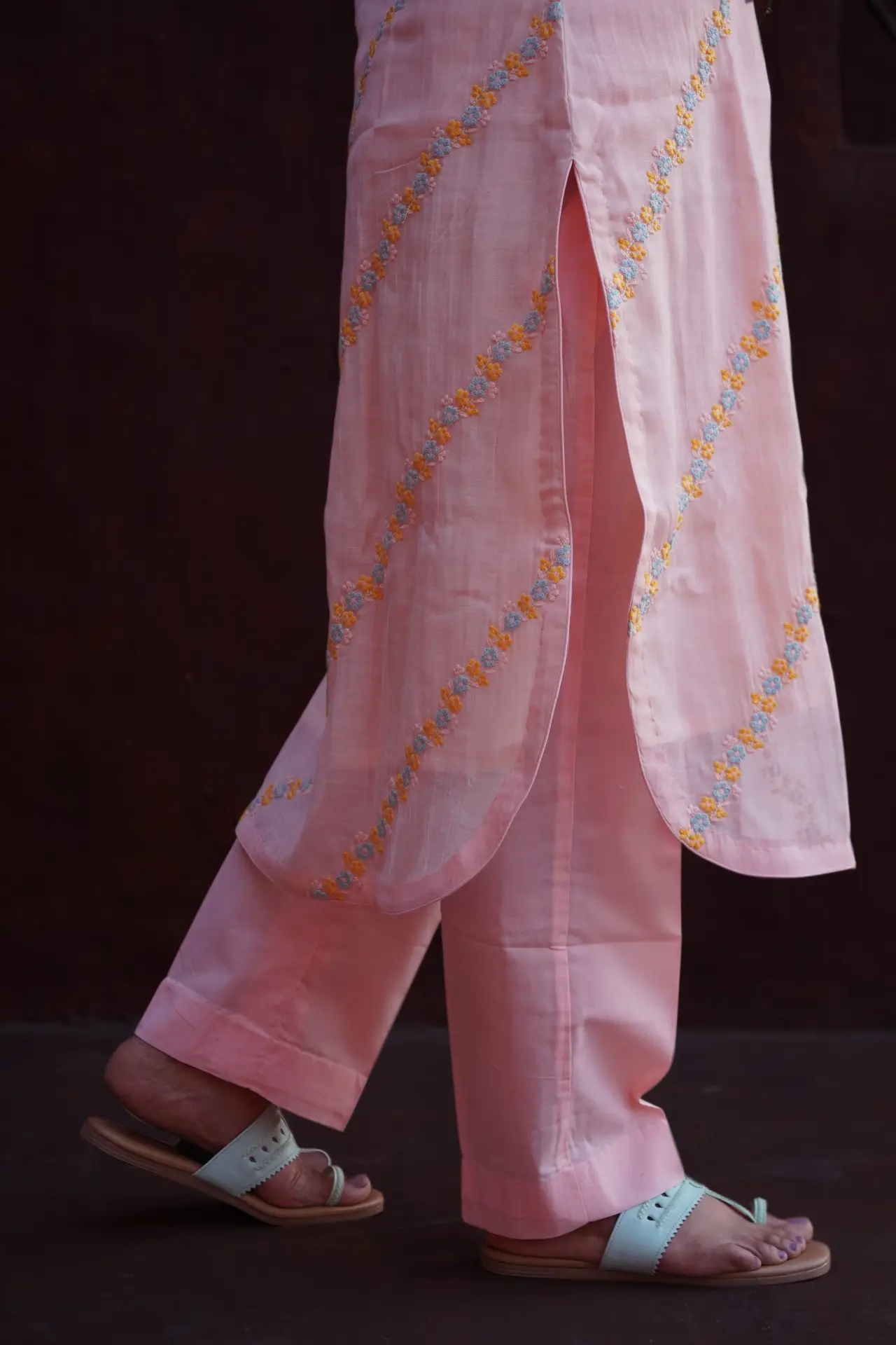 Peachy Vibes Mul-Cotton Kurta Set - Image 4