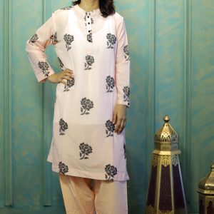 Powder Pink Muslin Kurta Set – Contrast Charm 🌸Blush & Noir